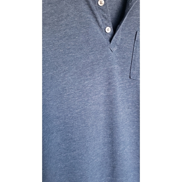 Banana Republic Polo - Picture 2 of 5